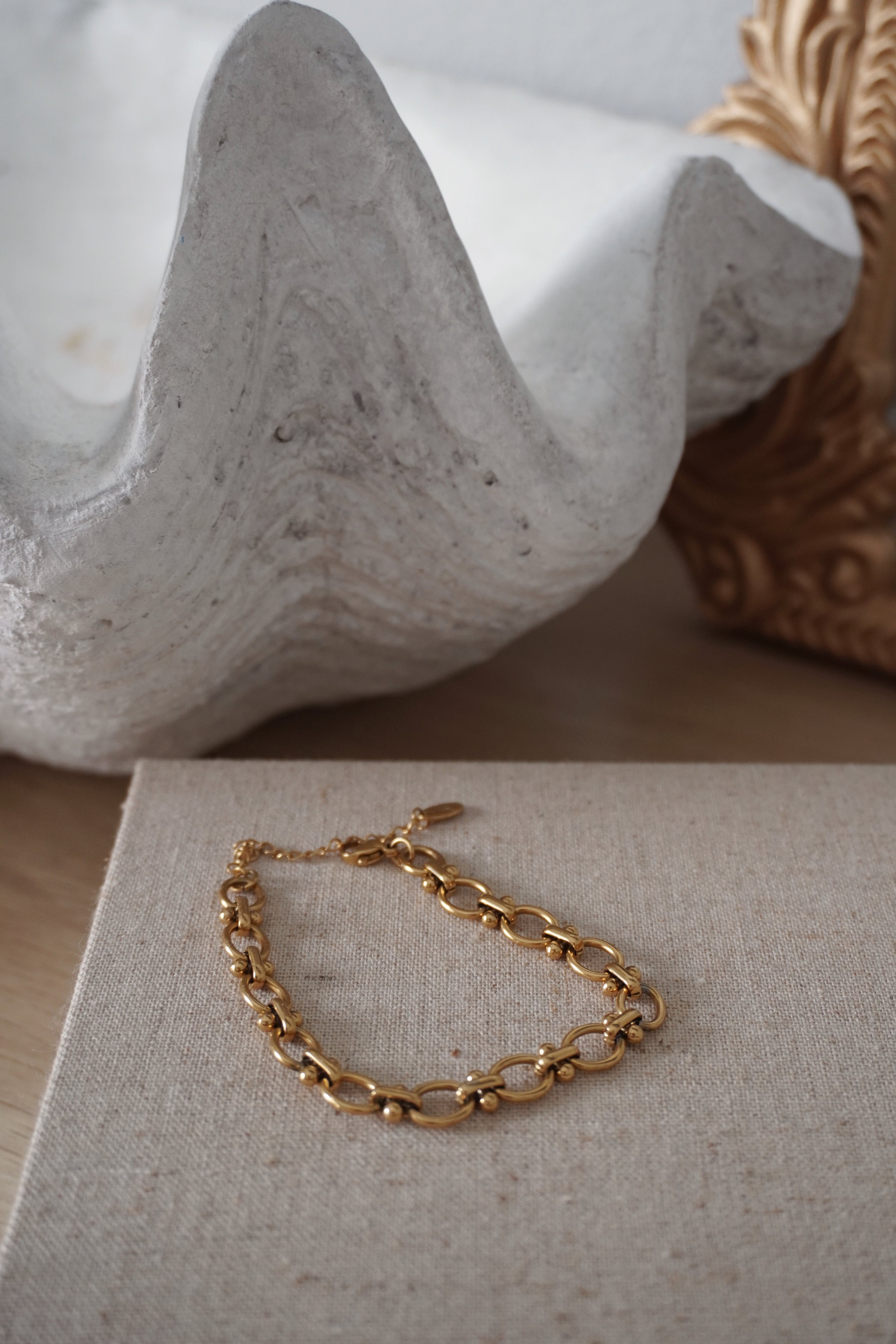 “Cleo” chain bracelet