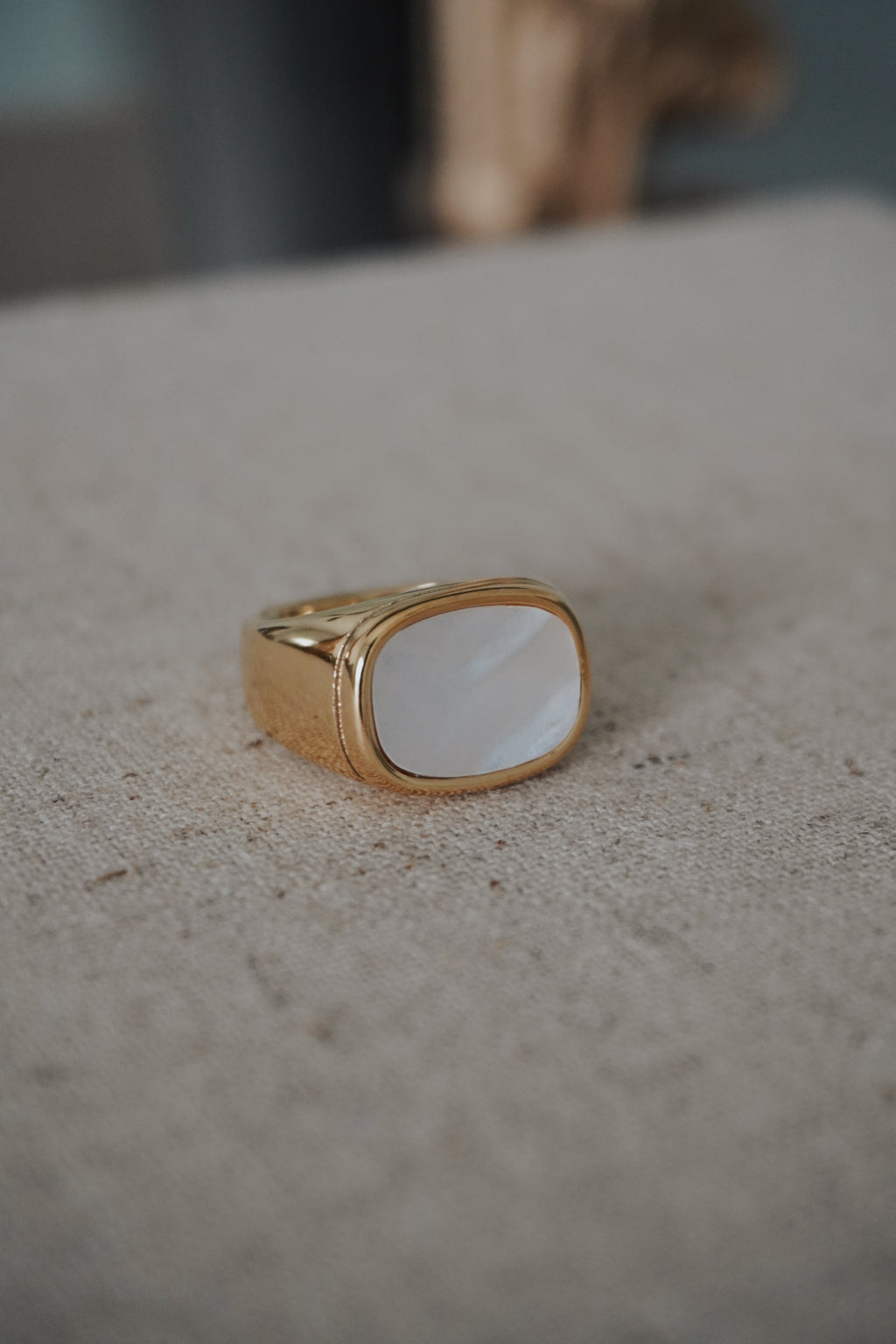“Calypso” shell ring