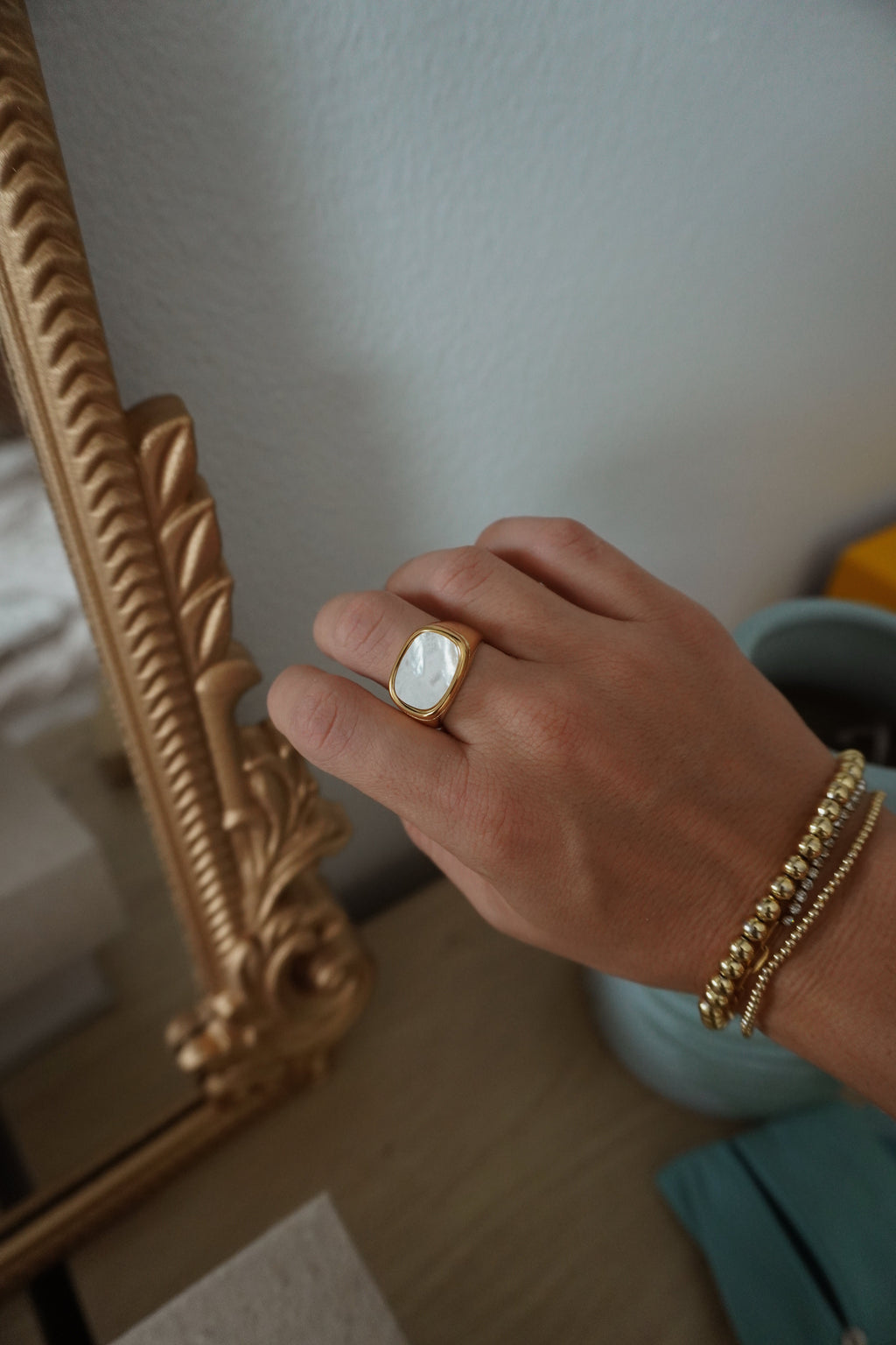 “Calypso” shell ring