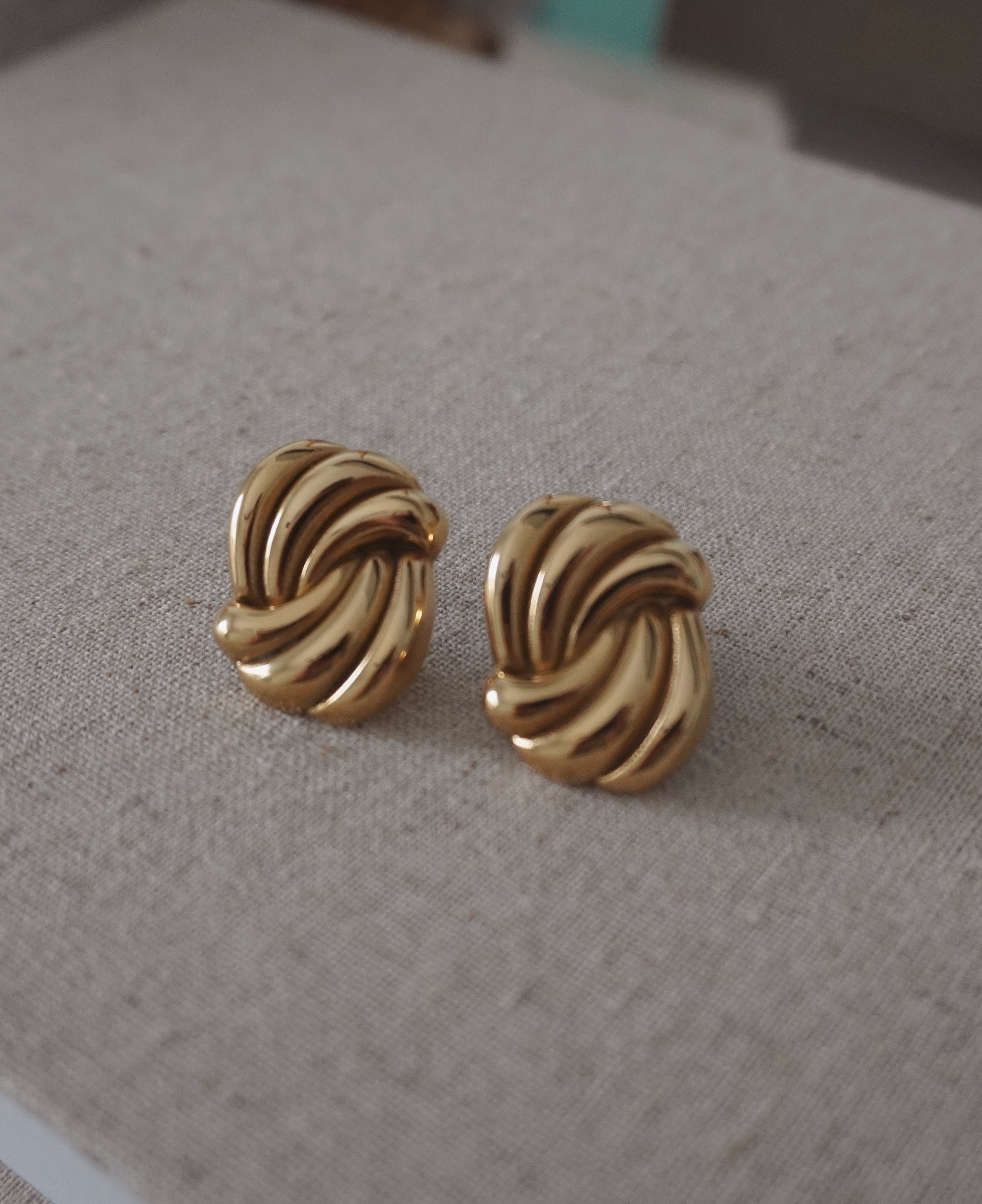 “Eternal” earrings